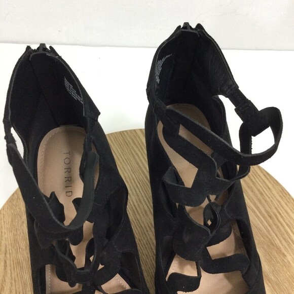 Torrid Womens Open Toe Strappy Cage Stacked Block Heels Back Zip Shoes Black 10W - Picture 9 of 13